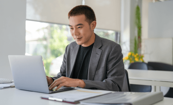 Skilled translator ensures 99% accuracy in Chinese patent translation services for clients worldwide.