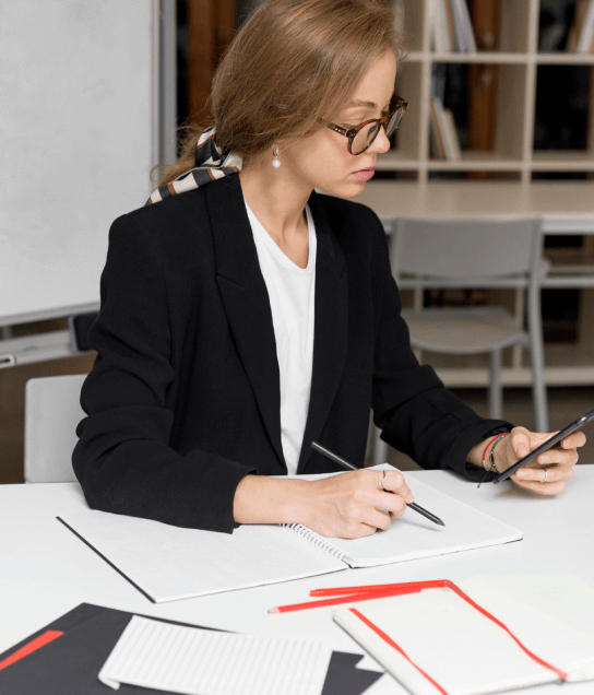 Legal translator providing accurate translations of commercial contracts, ensuring clarity and compliance for businesses. Legal translator providing accurate translations of commercial contracts, ensuring clarity and compliance for businesses.