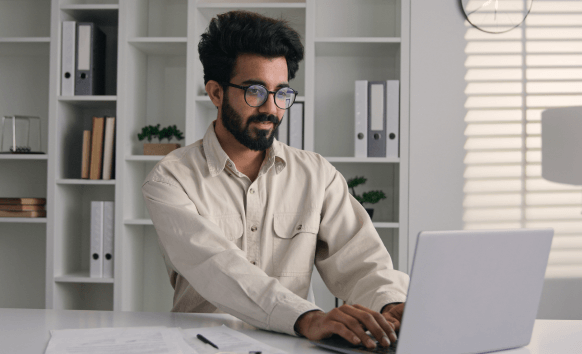 Customer benefiting from expert Pay Per Click translation services for optimized ad campaigns with quality.