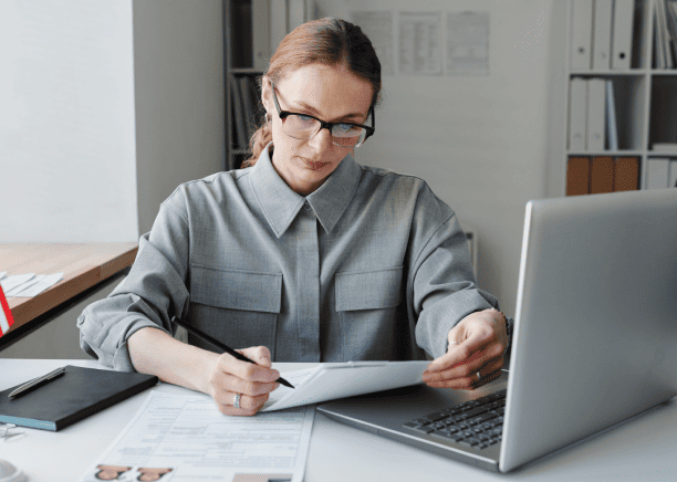 Professional translator providing accurate affidavit translation for USCIS requirements, ensuring smooth immigration process. Professional translator providing accurate affidavit translation for USCIS requirements, ensuring smooth immigration process.