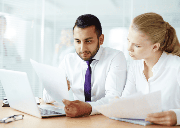 Legal document translator working on affidavit translation services for businesses, ensuring tailored solutions and accuracy.