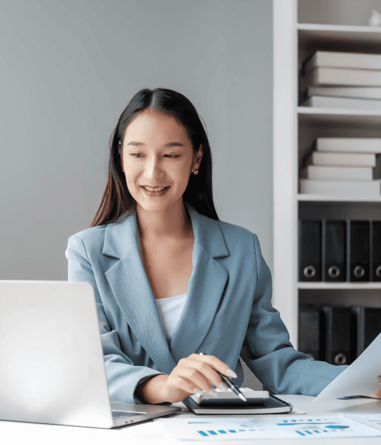 Certified translator in Minneapolis offer professional translation services for official documents ensuring accuracy.