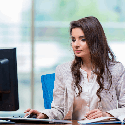 Business professional in San Diego uses translation services to expand their reach in the city’s thriving economy. Business professional in San Diego uses translation services to expand their reach in the city’s thriving economy.