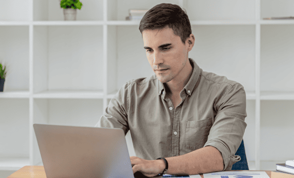 Customer using secure Financial Translation Services with NDA compliance and data protection protocols.