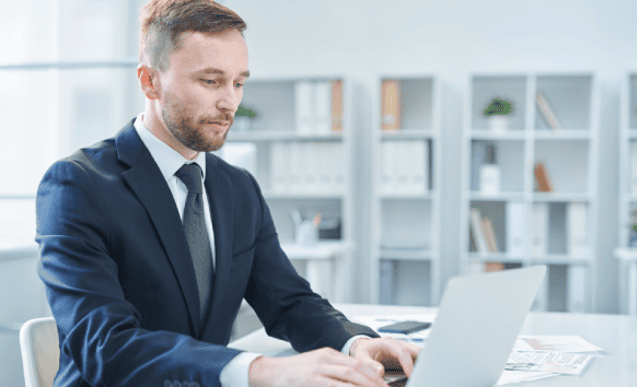 Translator provides professional Fresno translation service for business and personal communication across global industries.