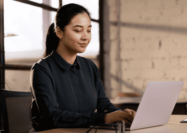 Translator ensuring clarity and accuracy in healthcare documents translated by professional Chinese translation services. Translator ensuring clarity and accuracy in healthcare documents translated by professional Chinese translation services.