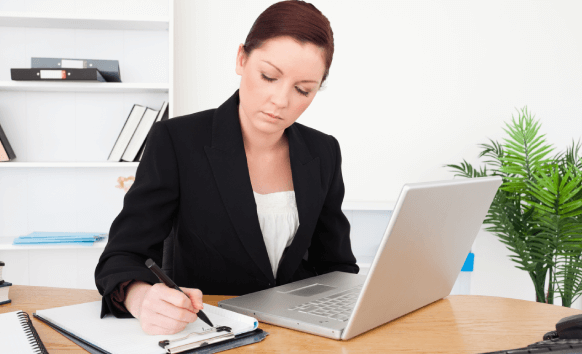 A professional translator in Evanston offers immediate translation services to clients needing urgent document translations.