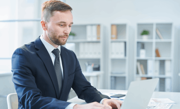 Professional translator providing Urgent translation services to meet tight deadlines, ensuring accuracy and timely delivery.