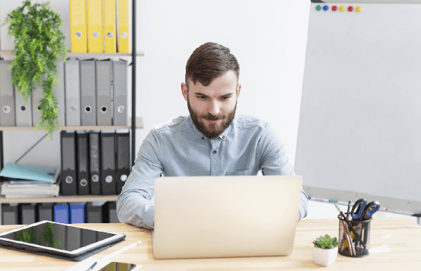 Translator is delivering accurate italian translation services with certified output for business, legal, and medical users.