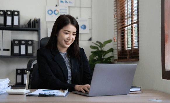 Certified translator ensuring Jacksonville translation services offer affordability, and confidentiality benefits.