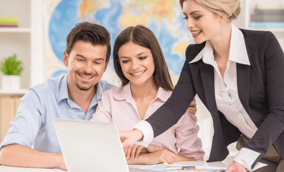 Translator helps a business client reach global audiences using miami translation services for worldwide communication.