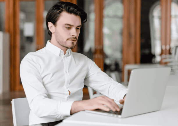 Customer using on high quality industry translation in Minneapolis, assisting businesses with accurate legal translations.