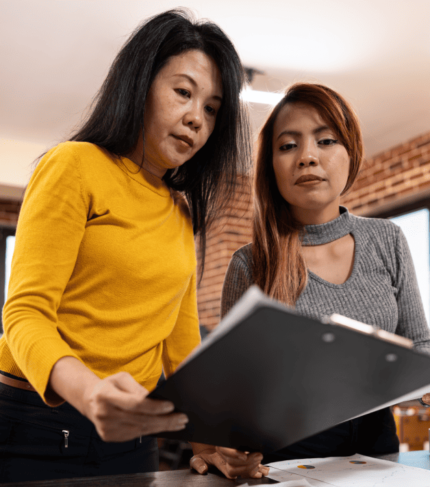 Customer benefiting from chinese translation services for precise multilingual communication and global market outreach. Customer benefiting from chinese translation services for precise multilingual communication and global market outreach.