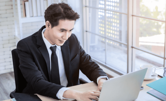 Professional translator offering professional Passport translation services for customers traveling abroad.