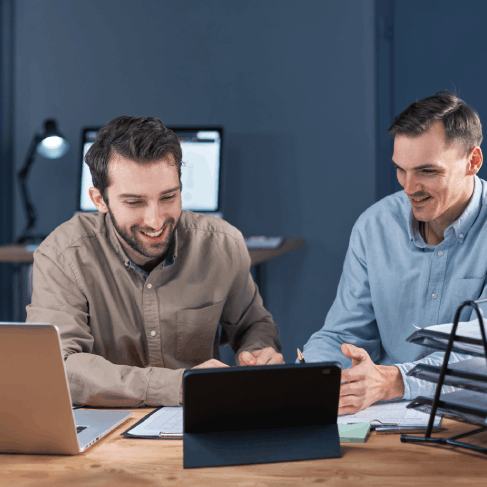 Customers benefit from professional translation in Pittsburgh for high-quality translations and accurate communication.