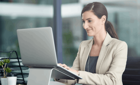Professional translator in Pittsburgh providing high-quality translation services for diverse business needs.