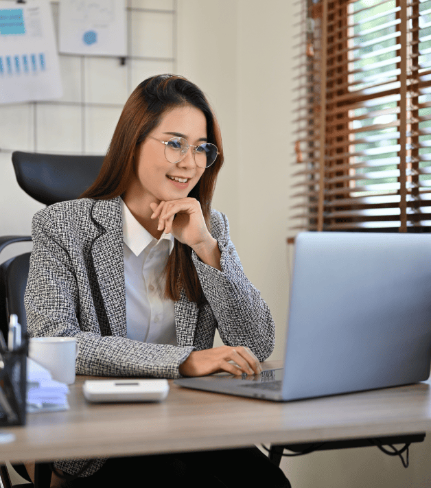  A translator working on quick translation of medical documents, ensuring accuracy and fast delivery for critical needs.