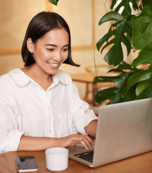 Customer benefitting from secure and confidential Chinese patent translations, ensuring intellectual property protection.