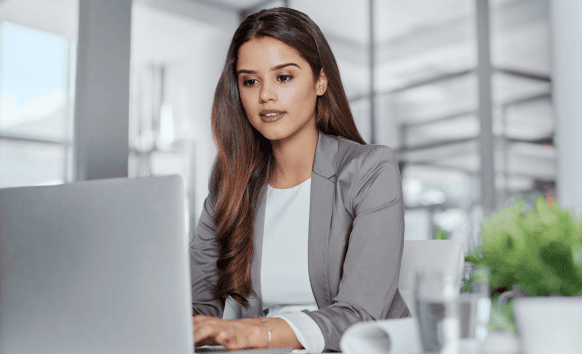 Translator optimizes website content for multilingual SEO, ensuring effective reach in diverse regional search engines.