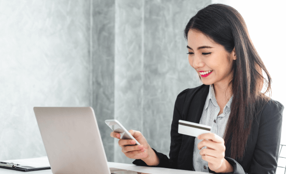 Client using business card translation services to leave a strong, lasting impression on international clients.