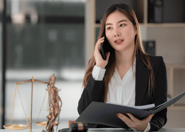 Translator offering USCIS certified translations, precisely following legal and regulatory standards for immigration needs. Translator offering USCIS certified translations, precisely following legal and regulatory standards for immigration needs.