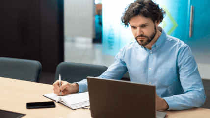 Hebrew translator working on the using a laptop, symbolizing Hebrew document translation services for various industries. Hebrew translator working on the using a laptop, symbolizing Hebrew document translation services for various industries.