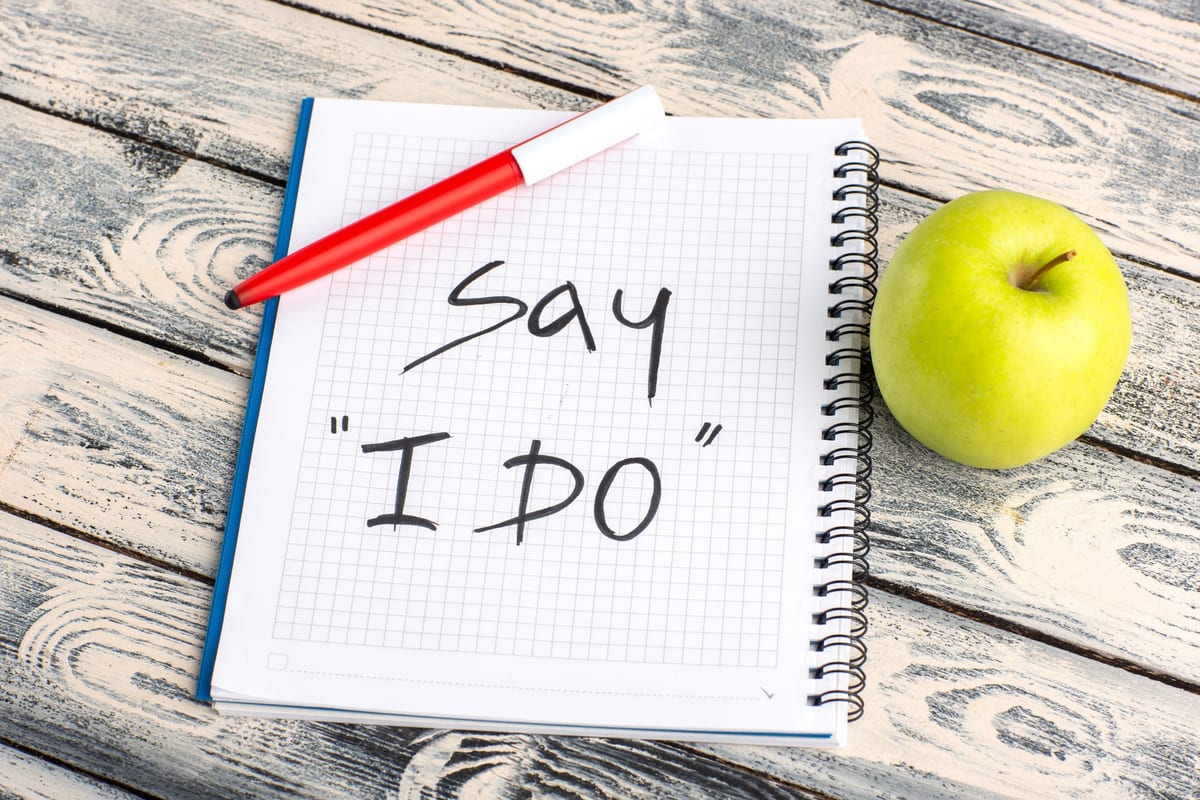 How to Speak Pig Latin: Rules, Examples and Everyday Phrases - How to Speak Pig featured image